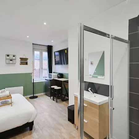 Appartement Leaf - Olympe Suites&spa - Tourcoing, Lille Tourcoing